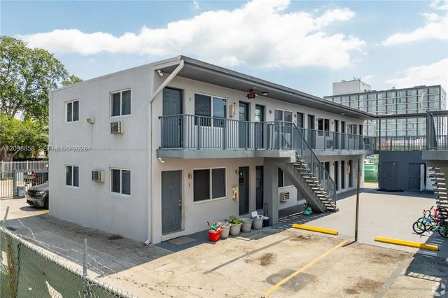 3 of 20 - 734 Nw 80th Street, Miami, FL