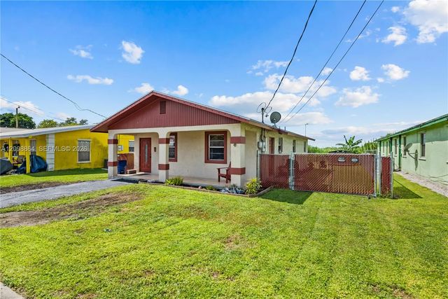 5 of 21 - 230 Sw 12th Avenue, South Bay, FL