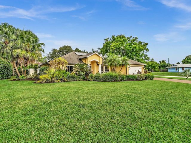 3 of 76 - 1918 Sw Bellevue Avenue, Port St. Lucie, FL