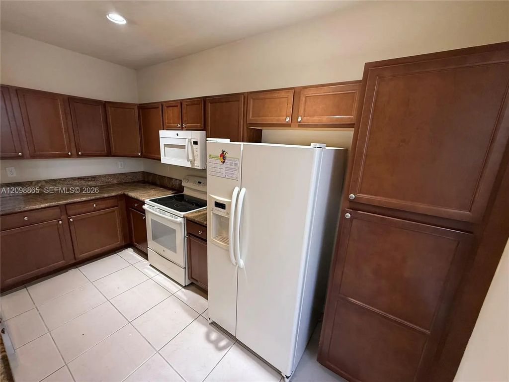 9572 Sw 169th Place #house, Miami
