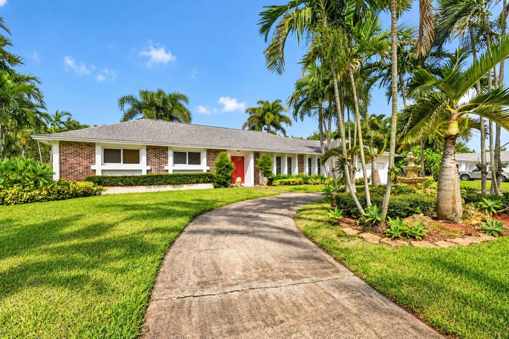 8 Bell Lane, West Palm Beach