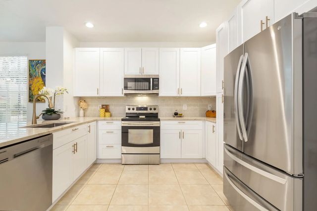 3 of 35 - 9086 Tremezzo Lane, Boynton Beach, FL