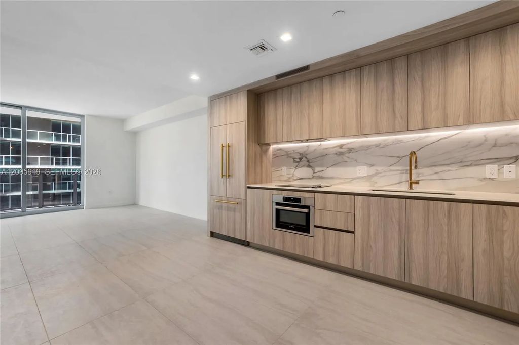 77 Se 5 Street #1708, Miami