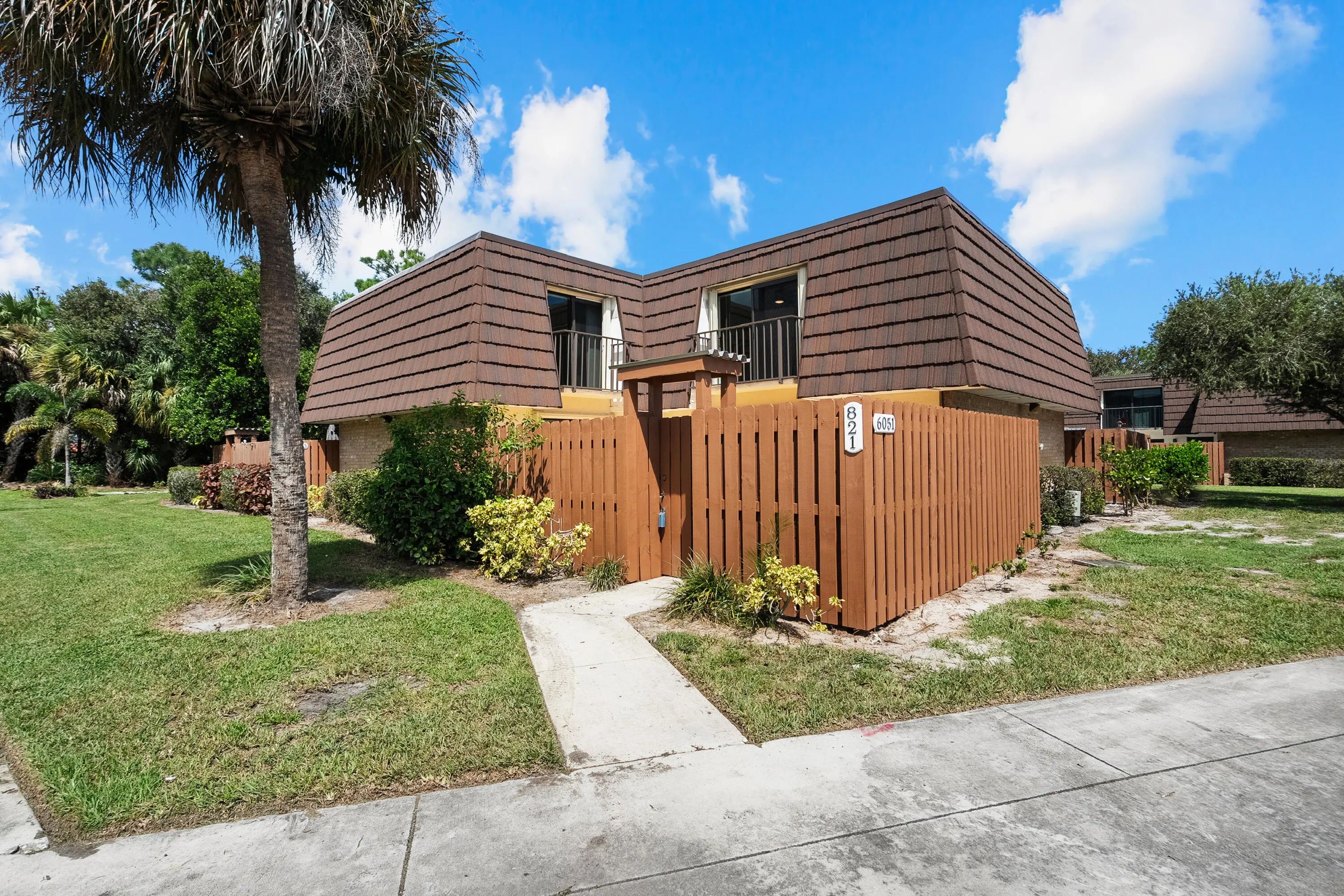 6051 Se Riverboat Drive #821, Stuart