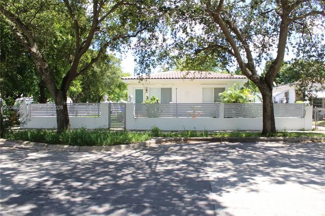 2 of 26 - 4141 Nw 5th Avenue, Miami, FL