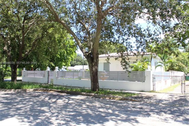 3 of 26 - 4141 Nw 5th Avenue, Miami, FL