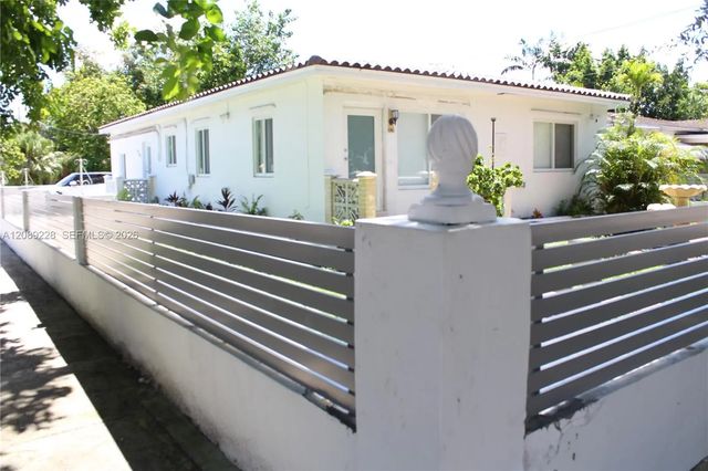 5 of 26 - 4141 Nw 5th Avenue, Miami, FL