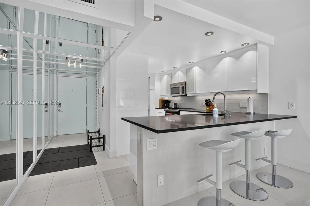 2326 S Cypress Bend Drive #221, Pompano Beach