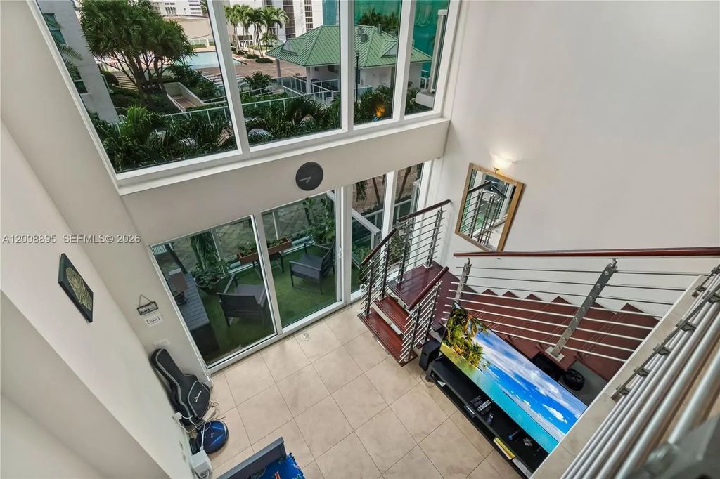 41 Se 5th Street #811, Miami