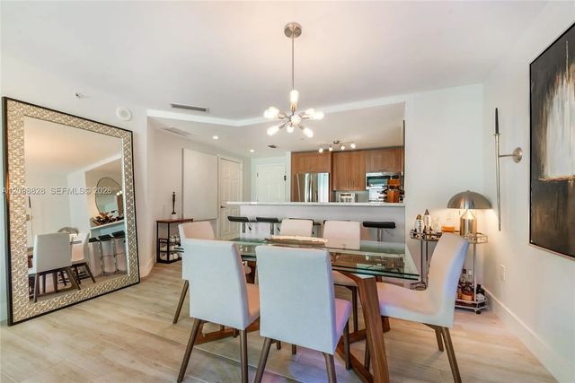 5 of 26 - 1300 Ponce De Leon Boulevard #800, Coral Gables, FL