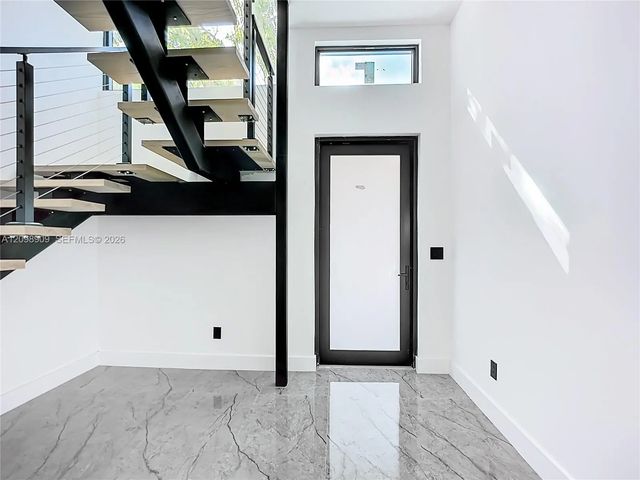 3 of 26 - 3069 Sw 27th Terrace, Miami, FL