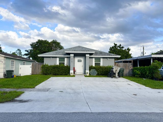 310 Jennings Avenue, Greenacres