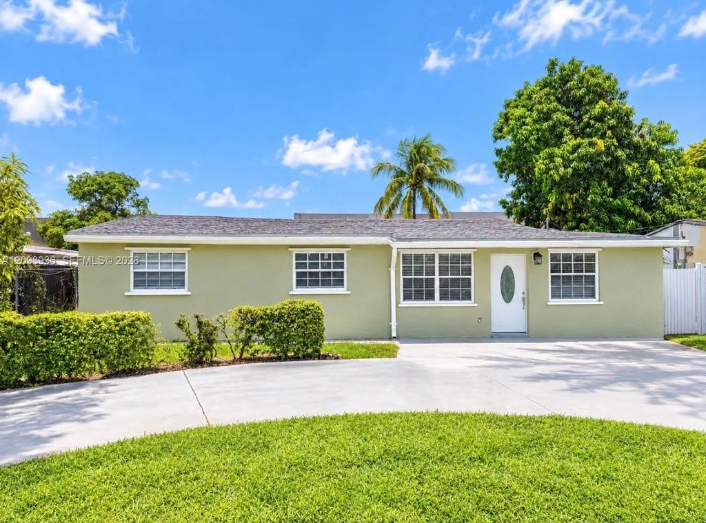 2240 Sunshine Boulevard #front, Miramar