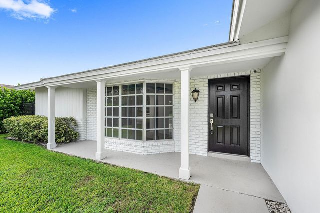 5 of 27 - 1368 Sw 13th Street, Boca Raton, FL
