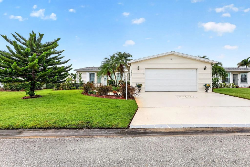 3123 Scarlet Tanger Court, Port St. Lucie