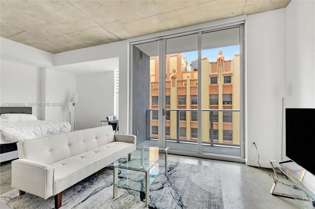 2 of 22 - 151 Se 1st Street #1107, Miami, FL
