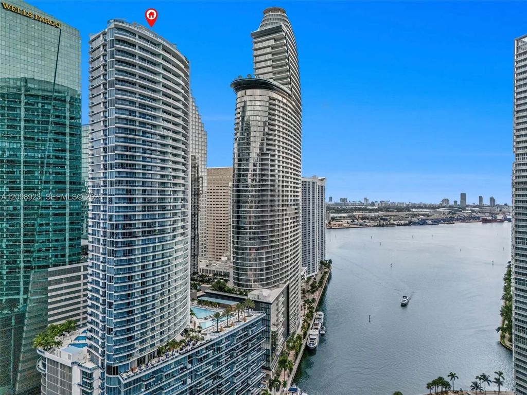 200 Biscayne Boulevard Way #4307, Miami