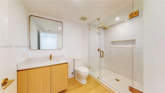 2 of 34 - 90 32nd Street #922, Miami, FL