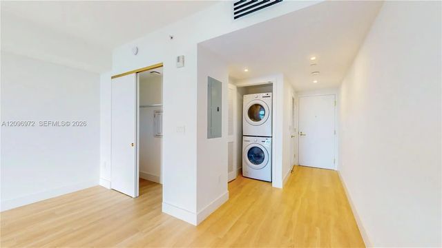 3 of 34 - 90 32nd Street #922, Miami, FL