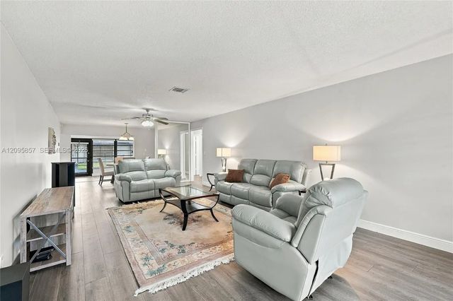 5 of 31 - 4865 Equestrian Road #b, Boynton Beach, FL