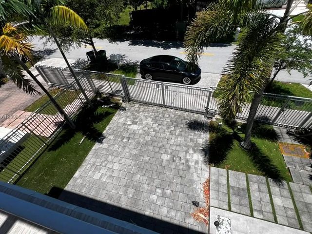 2 of 37 - 18975 Atlantic Boulevard, Sunny Isles Beach, FL