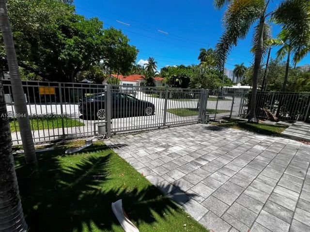 4 of 37 - 18975 Atlantic Boulevard, Sunny Isles Beach, FL