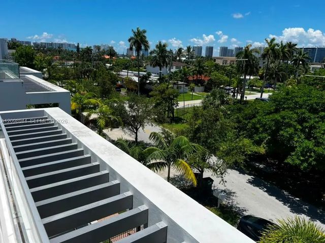 5 of 37 - 18975 Atlantic Boulevard, Sunny Isles Beach, FL