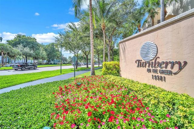 19501 W Country Club Drive #506, Aventura