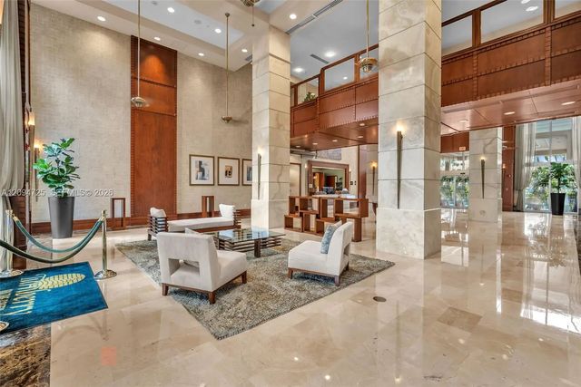 5 of 27 - 19501 W Country Club Drive #506, Aventura, FL