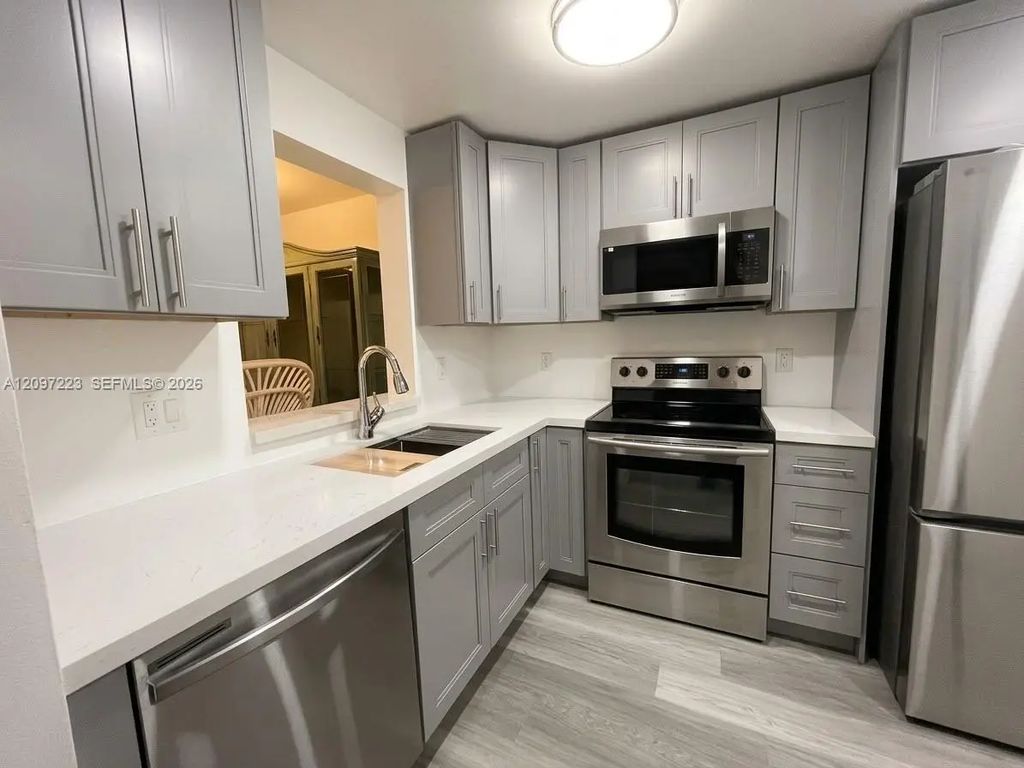 7980 Nw 50th Street #501, Lauderhill