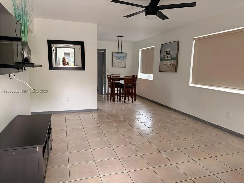1104 N 17th Court #102, Hollywood