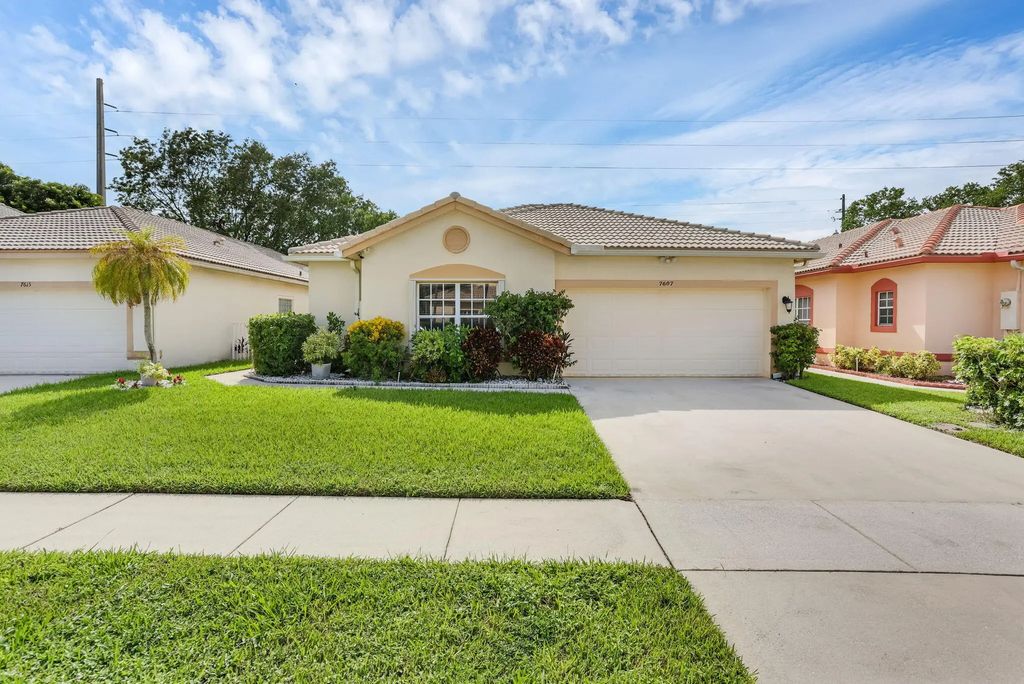7607 Colony Lake Drive, Boynton Beach