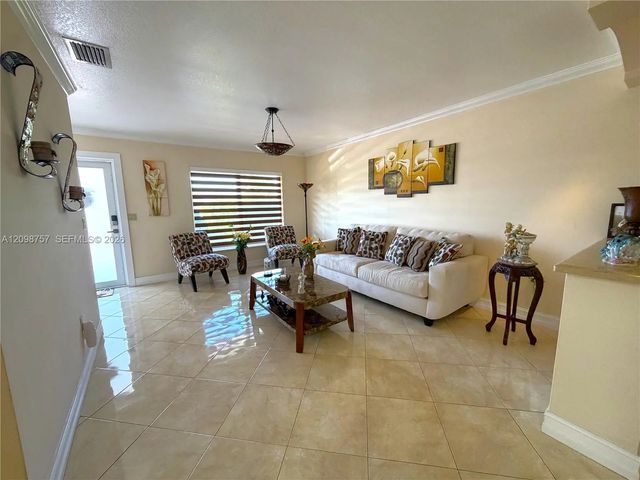 5 of 49 - 10110 Sw 23rd Terrace, Miami, FL