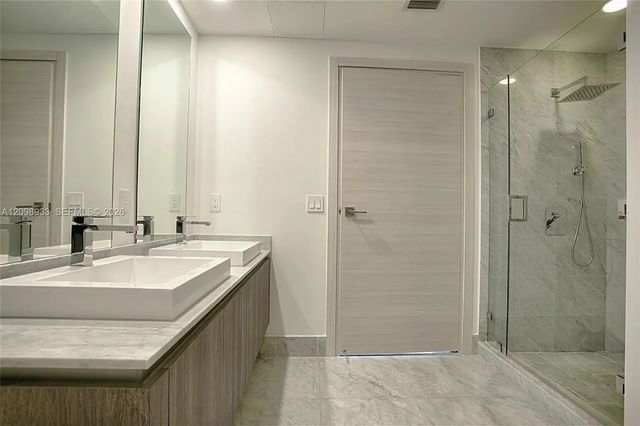 4 of 33 - 801 S Miami Avenue #1203, Miami, FL