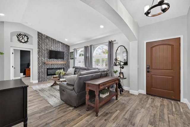 4 of 30 - 5552 Nw Cruzan Avenue, Port St. Lucie, FL
