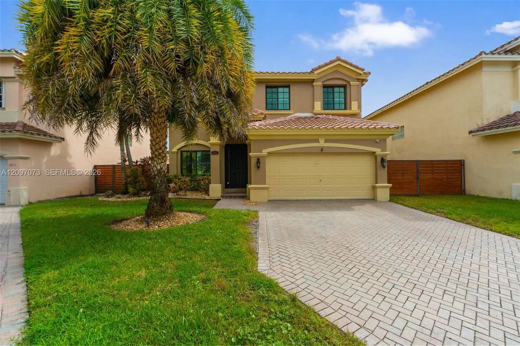 2001 Nw 99th Terrace, Pembroke Pines