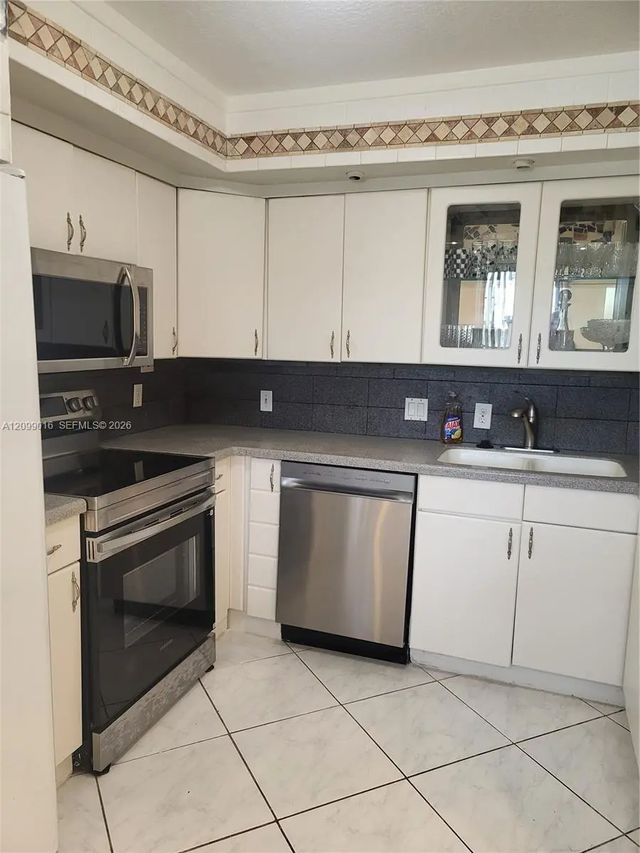2050 Newcastle C #2050 C, Boca Raton