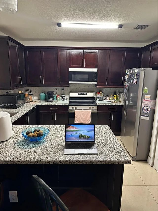 3 of 10 - 5322 Sw 164 Place, Miami, FL