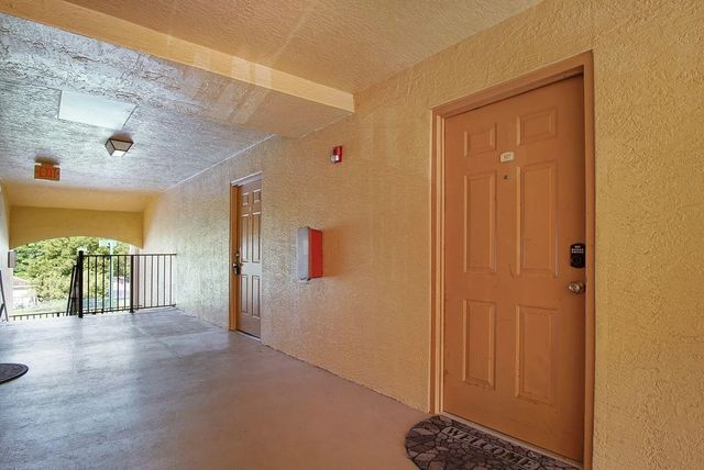 3 of 26 - 4041 San Marino Boulevard #307, West Palm Beach, FL