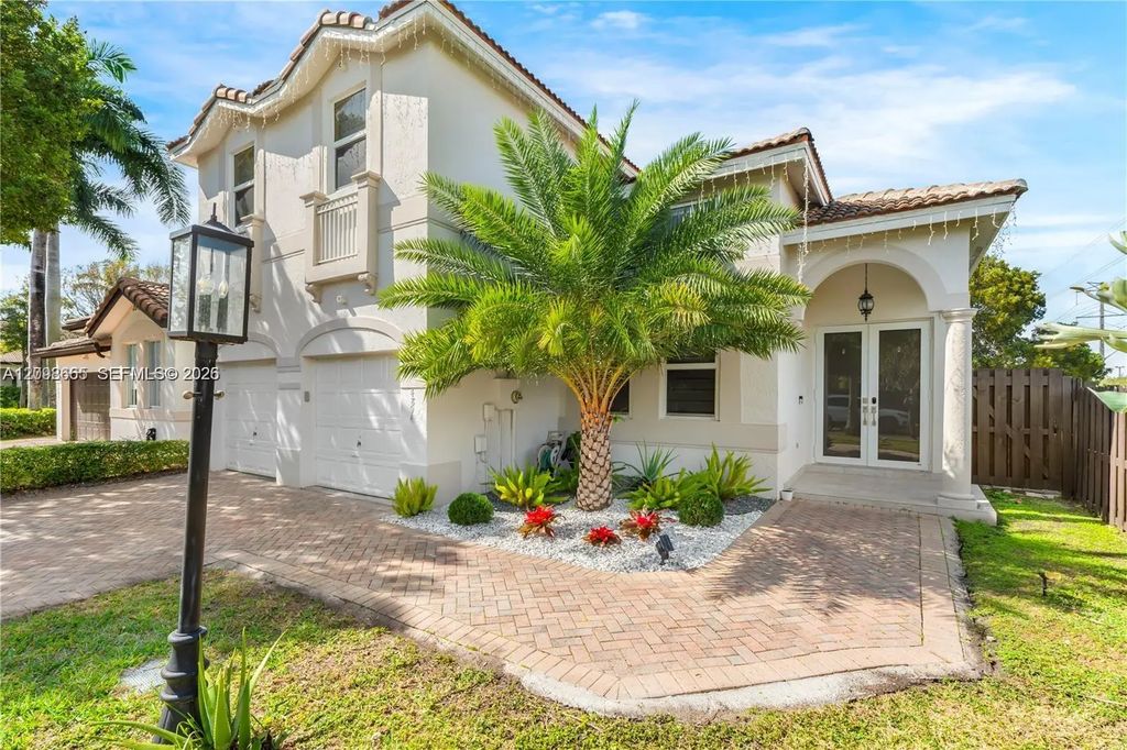 4894 Nw 110th Place, Doral