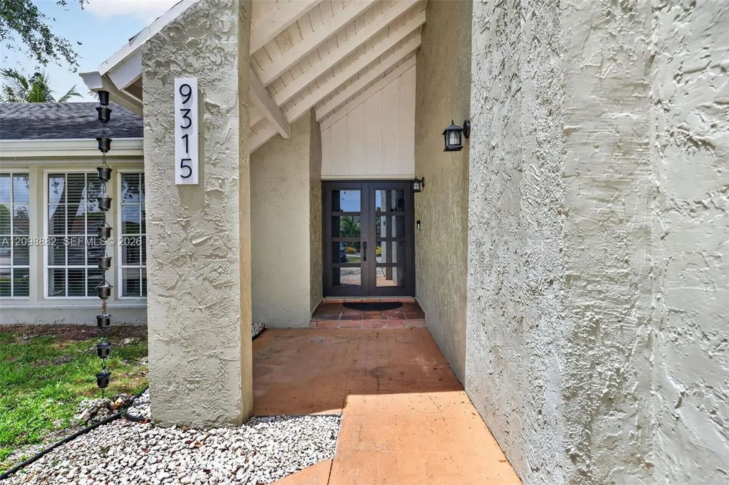 9315 Sw 172nd Terrace, Palmetto Bay