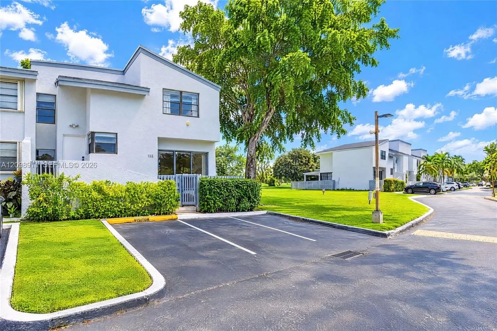 735 Nw 105th Place #c3, Miami