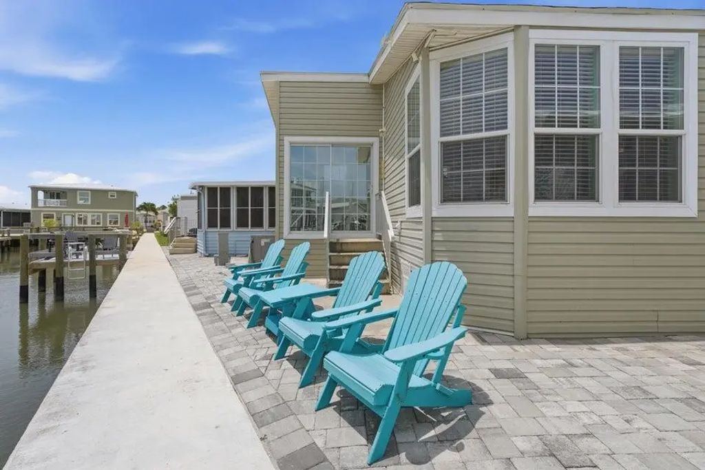 166 Nettles Boulevard, Jensen Beach