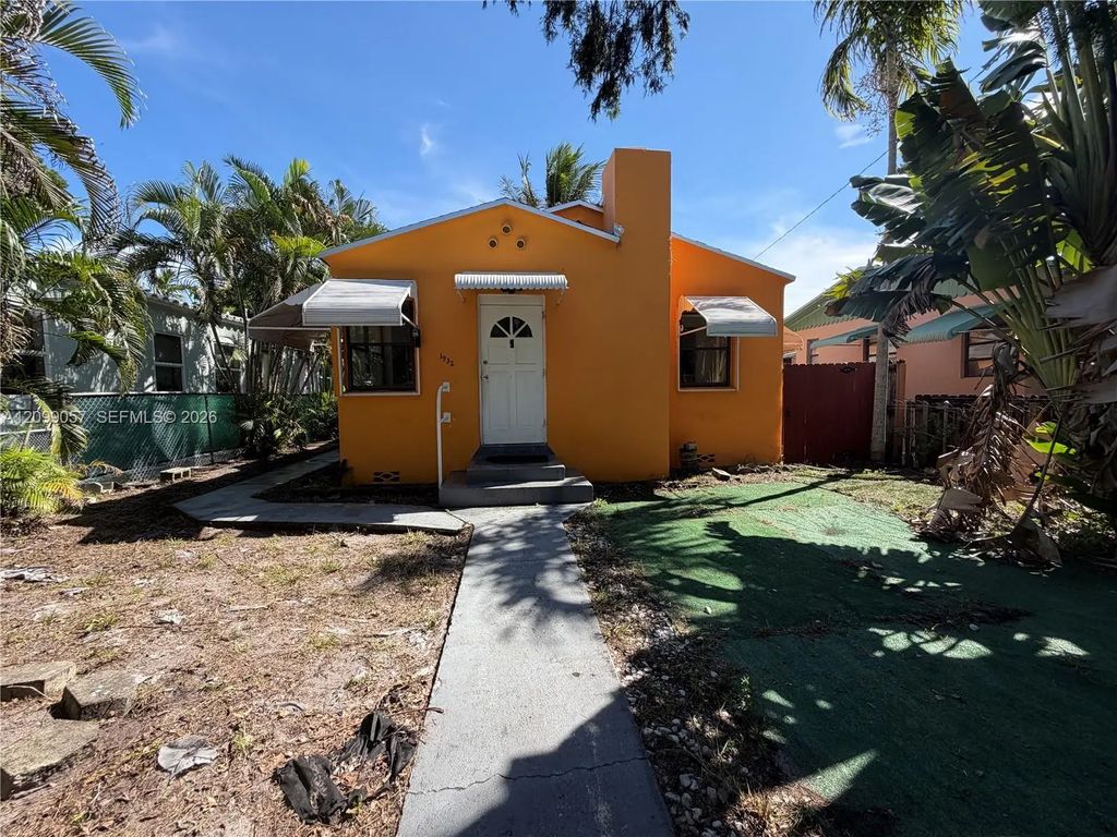 1932 Adams Street, Hollywood