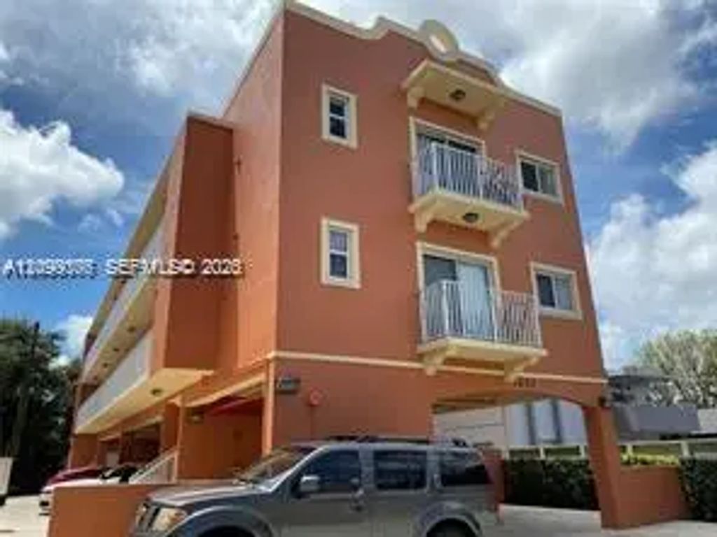 1638 Sw 3rd Street #302, Miami