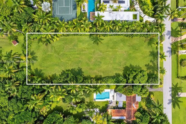 14000 Ne 1st Avenue, Miami