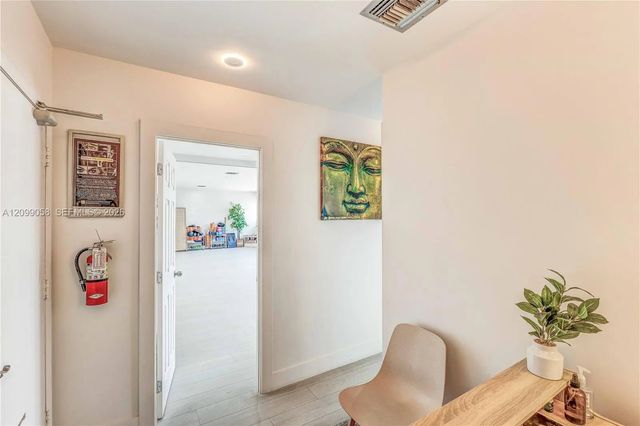 4 of 20 - 1385 Sw 22nd Street #201, Miami, FL