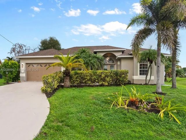 6840 Nw Granger Avenue, Port St. Lucie