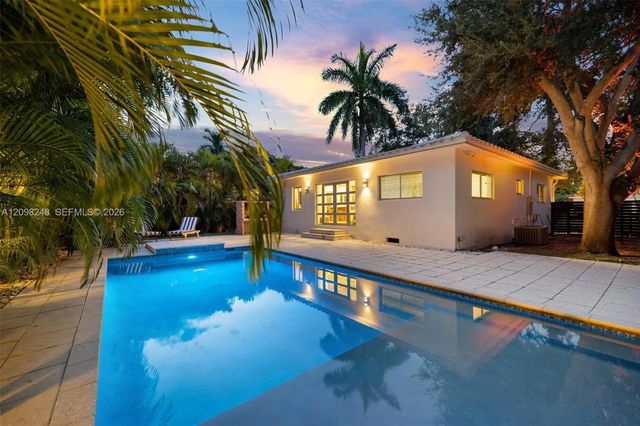 4 of 18 - 830 Ne 72nd Street, Miami, FL