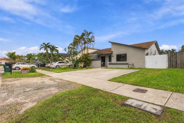 2 of 24 - 10916 Sw 146th Court, Miami, FL